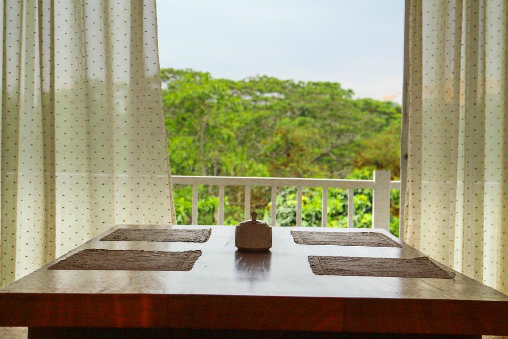 Bee View Home Stay Kandy Exterior photo
